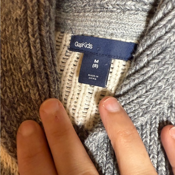 Gap Kids Shawl Collar Cardigan Sweater Size 8 | Gray & Cream Fair Isle - Picture 3 of 3